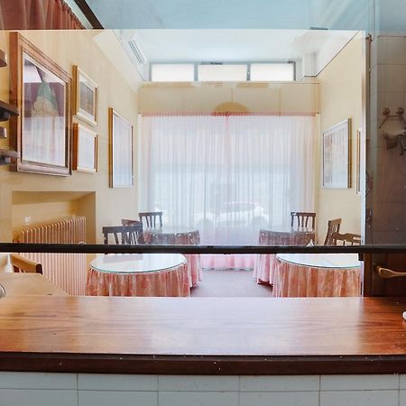 Hotel Meuble Moderno Laveno-Mombello Zewnętrze zdjęcie