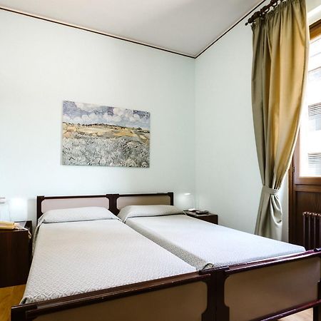 Hotel Meuble Moderno Laveno-Mombello Zewnętrze zdjęcie