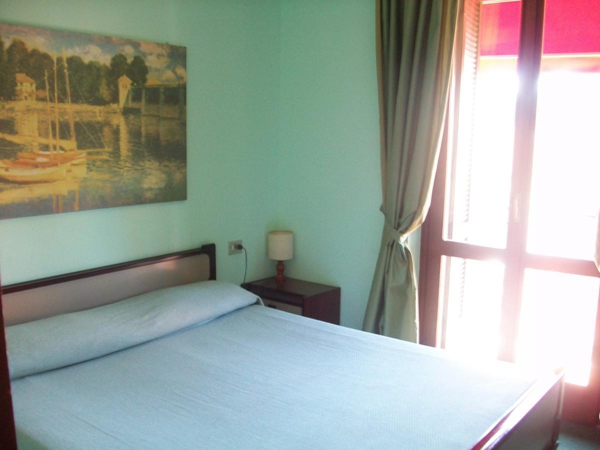Hotel Meuble Moderno Laveno-Mombello Zewnętrze zdjęcie